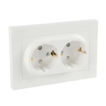 Изображение товара Двухместная встраиваемая розетка с заземлением и шторками AtlasDesign Systeme Electric Изображение товара Двухместная встраиваемая розетка с заземлением и шторками AtlasDesign Systeme Electric