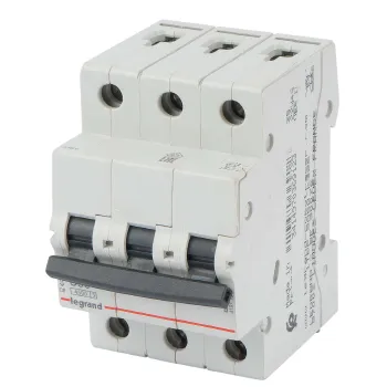 Изображение товара Автоматический выключатель Legrand RX3 50А 3 полюса для защиты сети Изображение товара Автоматический выключатель Legrand RX3 50А 3 полюса для защиты сети
