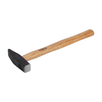 Изображение товара Молоток Yoko с деревянной рукояткой 400 гр для столярных работ Изображение товара Молоток Yoko с деревянной рукояткой 400 гр для столярных работ
