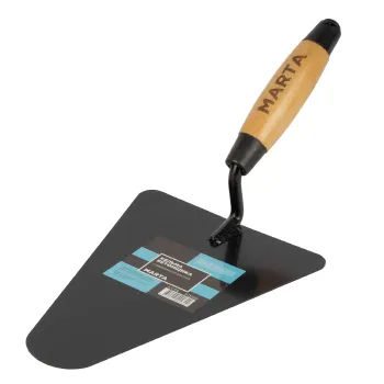 Изображение товара Кельма бетонщика треугольник Marta с деревянной ручкой 130 мм Изображение товара Кельма бетонщика треугольник Marta с деревянной ручкой 130 мм