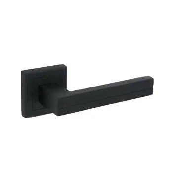 Изображение товара Дверная ручка Фабрика замков Lizza черная из стали Изображение товара Дверная ручка Фабрика замков Lizza черная из стали