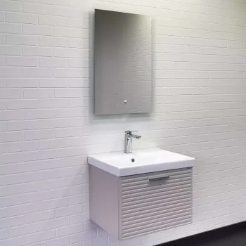 Изображение товара Зеркало Comforty Эдельвейс 55 с LED подсветкой и сенсором 550х800 мм Изображение товара Зеркало Comforty Эдельвейс 55 с LED подсветкой и сенсором 550х800 мм