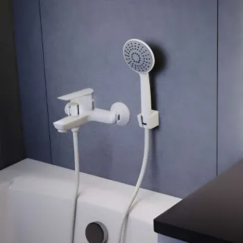 Изображение товара Смеситель для ванны Esko BRS54W белый короткий излив однорычажный Изображение товара Смеситель для ванны Esko BRS54W белый короткий излив однорычажный
