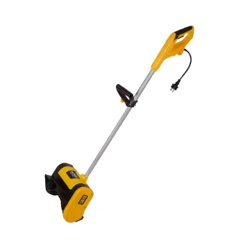 Изображение товара Электрический снегоуборщик Huter SGC 1700E для небольших участков Изображение товара Электрический снегоуборщик Huter SGC 1700E для небольших участков